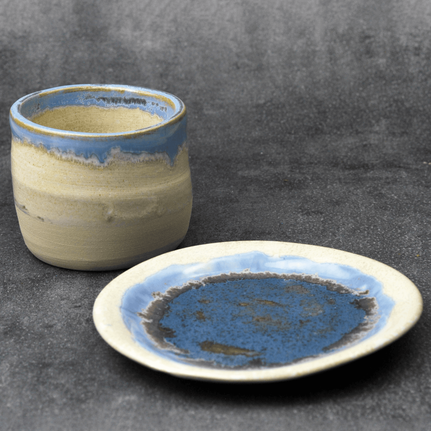 Assiette en Grès pour Thé et Biscuits bleu blanc aix en provence et mug