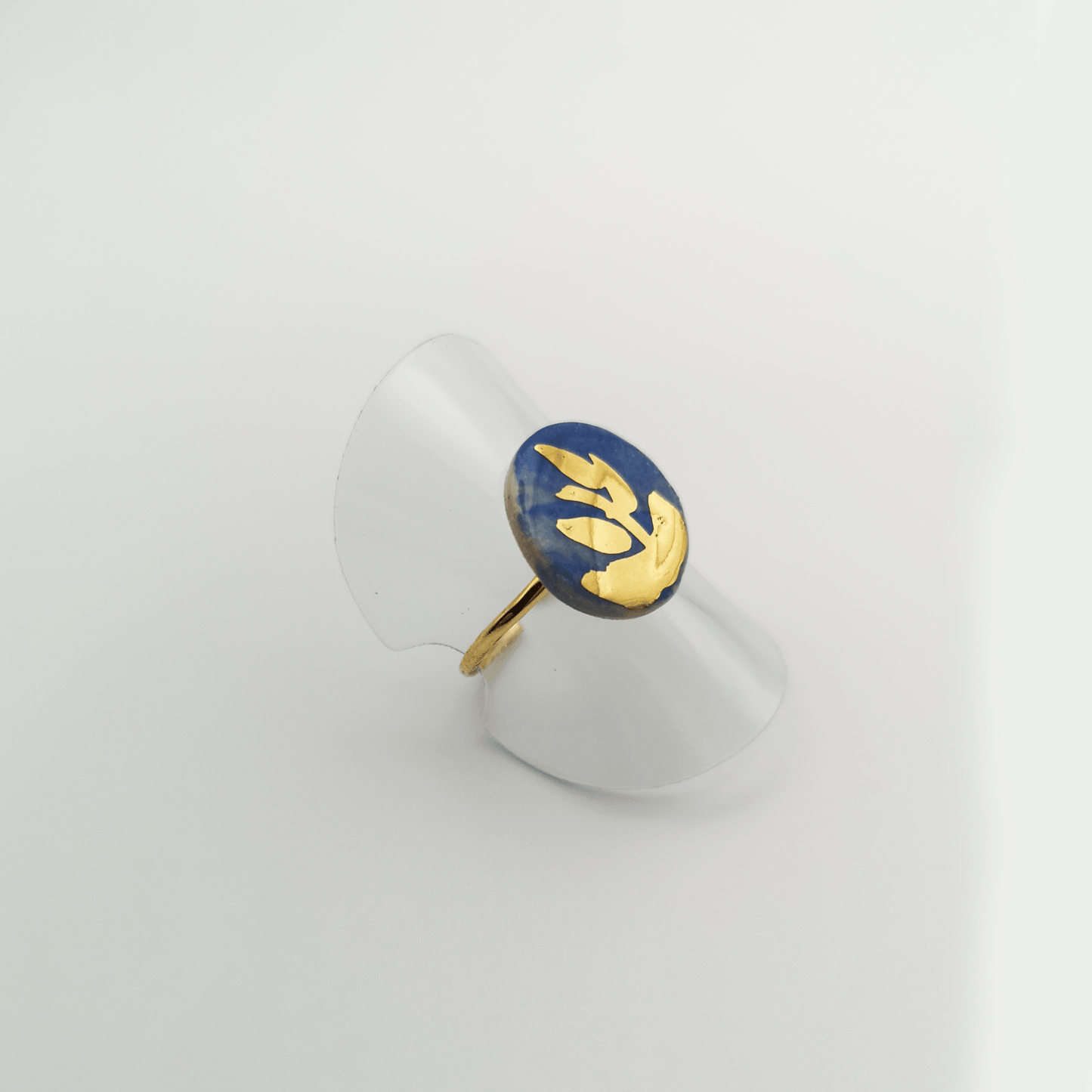 Bague bleu Klein or fait main branche artisan france Corinne Ceramique