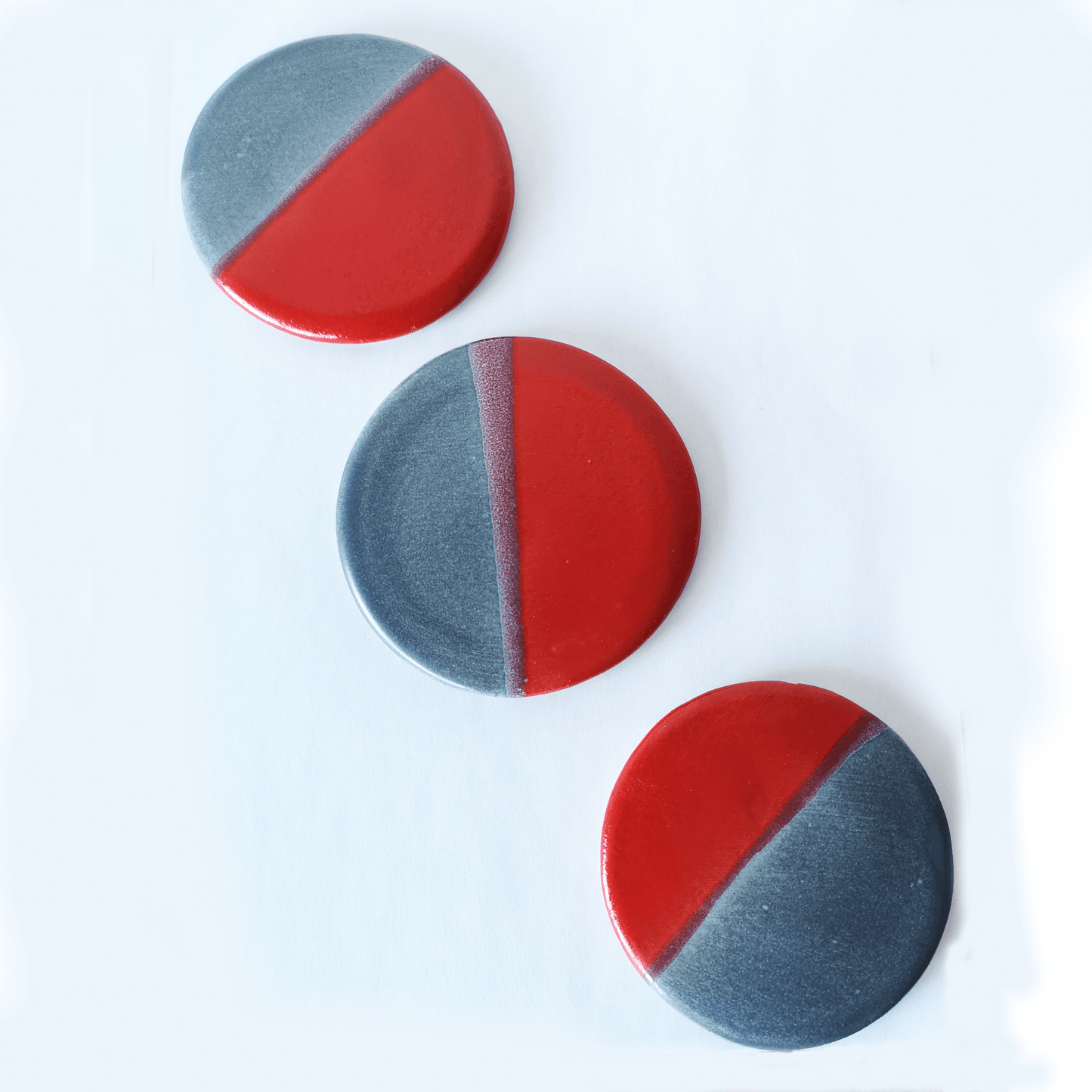Dessous de Verre en Grès Bleu et Rouge - Artisanat d'Exception à Aix en Provence (Prix pour 1 Pièce)