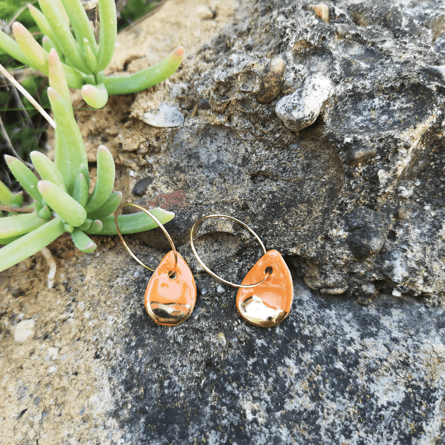 Boucles d'oreilles orange et or creole goutte pendante pour femme chic