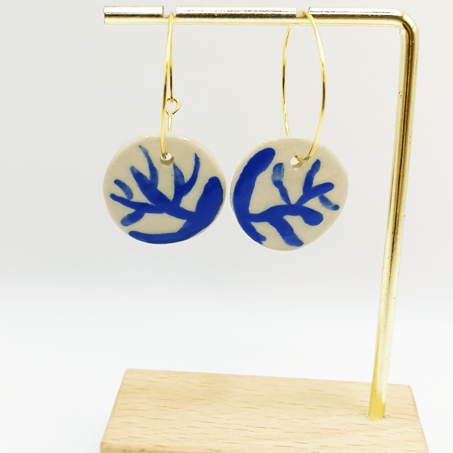 Boucles d'oreilles bleu branche nature Corinne Ceramique argile Aix en Provence