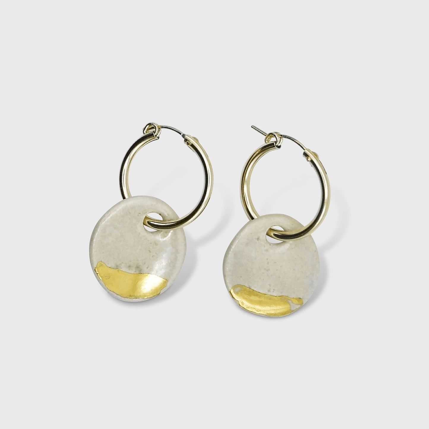Boucles d'oreilles blanc nacre or gold filled leger