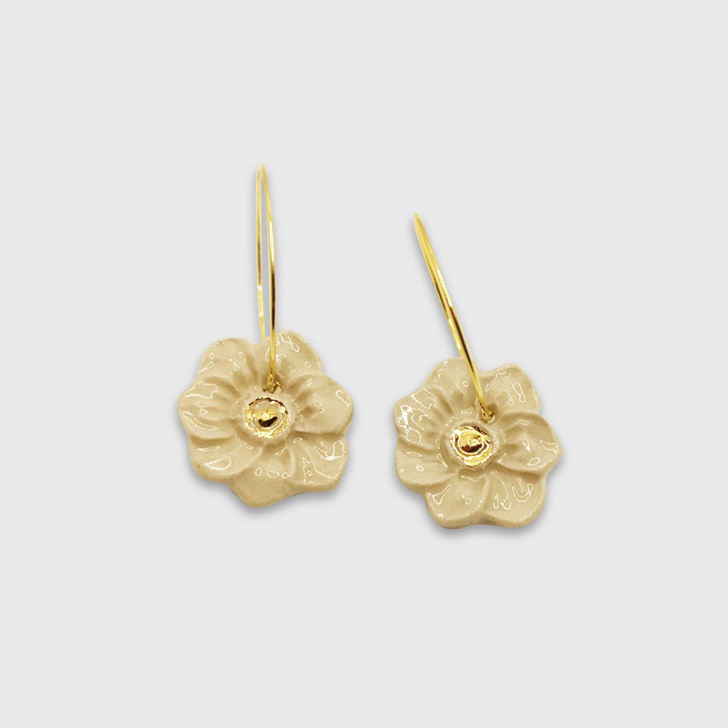 Boucles d'oreilles fleurs blanches élégantes anémones des bois