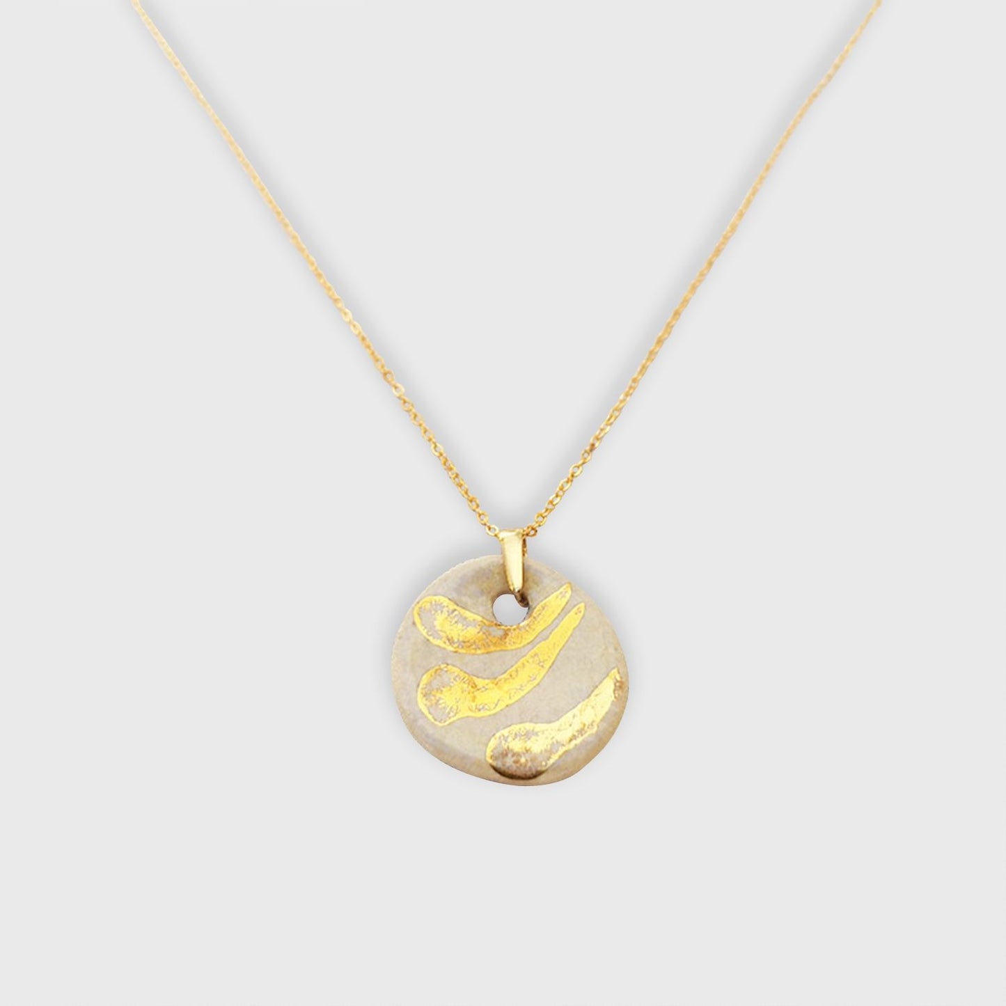 Collier effet nacre blanc or leger pour femme artisanat francaise made in France