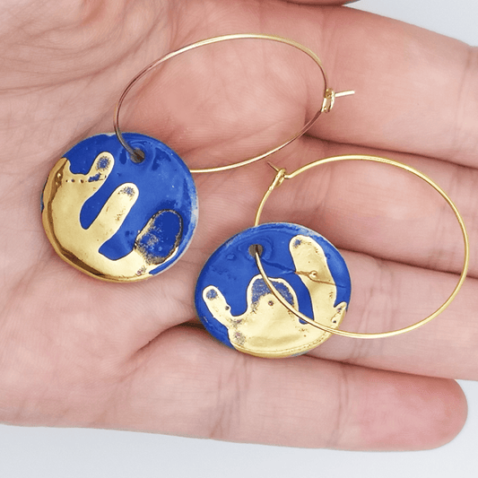 Boucles d'oreilles Bleu Klein Roi et Or pendante pour femme Luxe Artisanat d'Exception