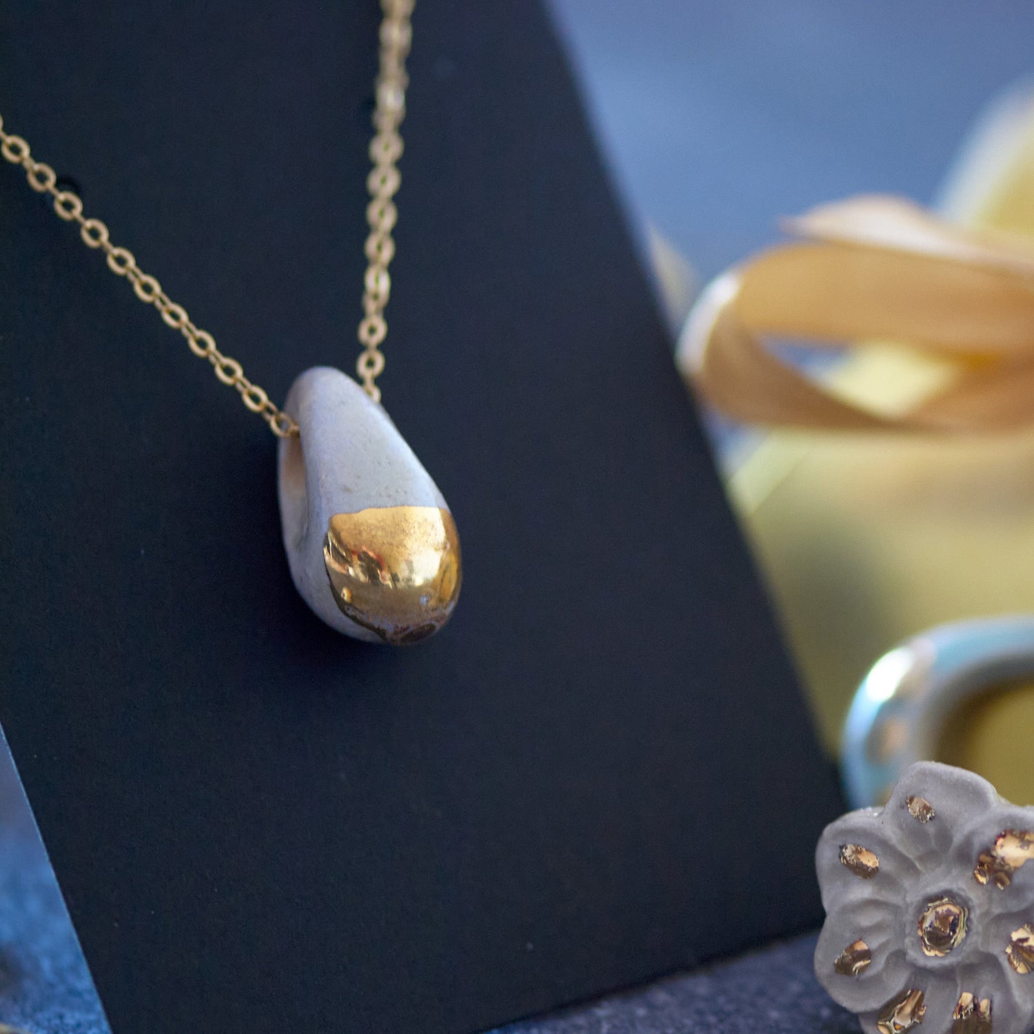 Créations raffinées et élégantes – Bijoux artisanaux en céramique | Corinne Céramique