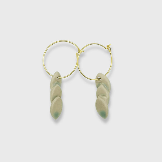 Boucles d'oreilles fleche vert celadon pendante pour femme fait main artisan d'exception luxe aix en provence