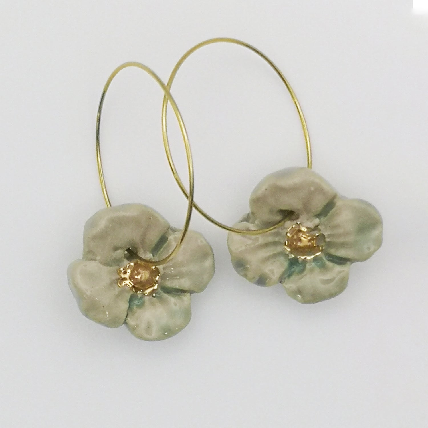 Boucles d'oreilles fleurs vert pendantes or pour femme aix en provence
