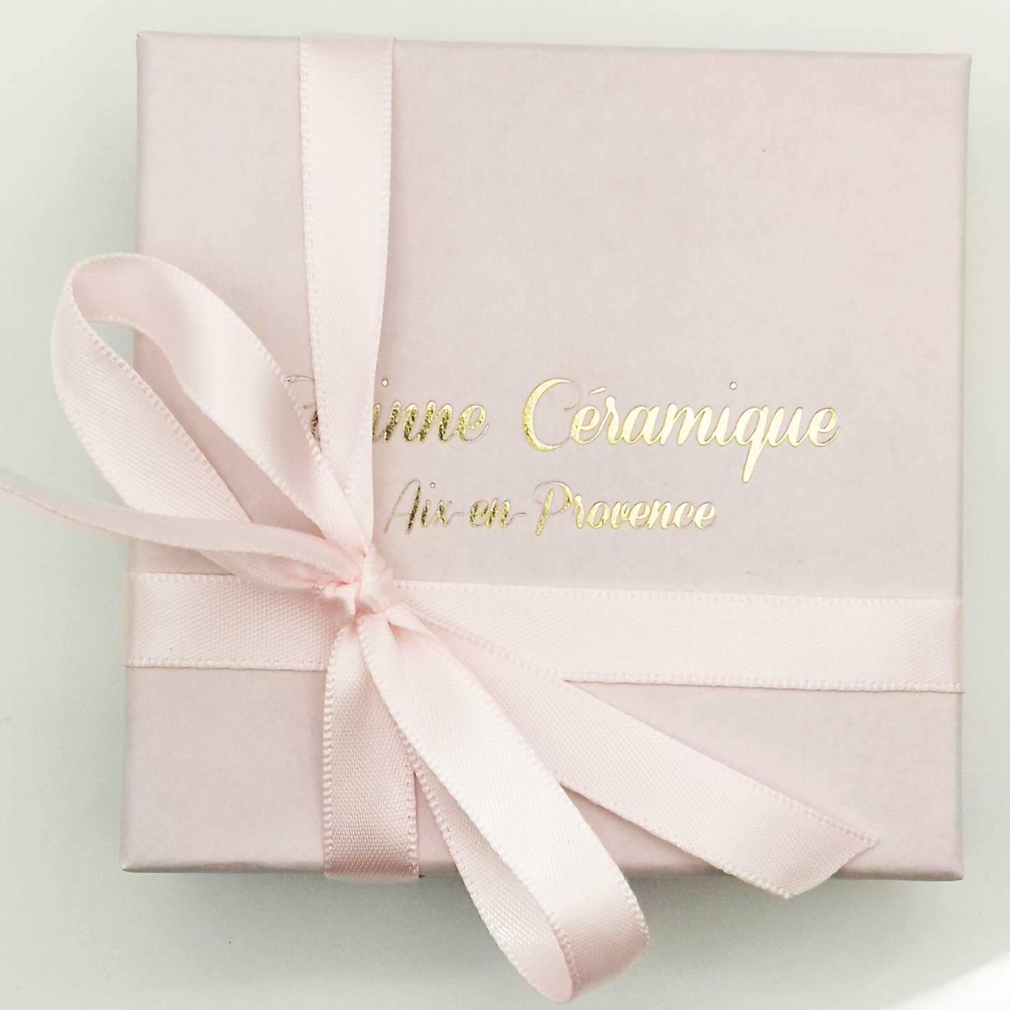 Boîte cadeau luxe Corinne Céramique couleur rose poudré