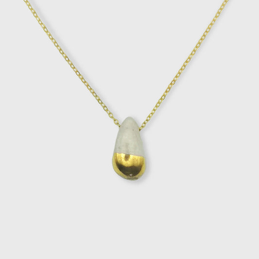 Collier goutte d'eau en céramique blanc et or, élégant et unique