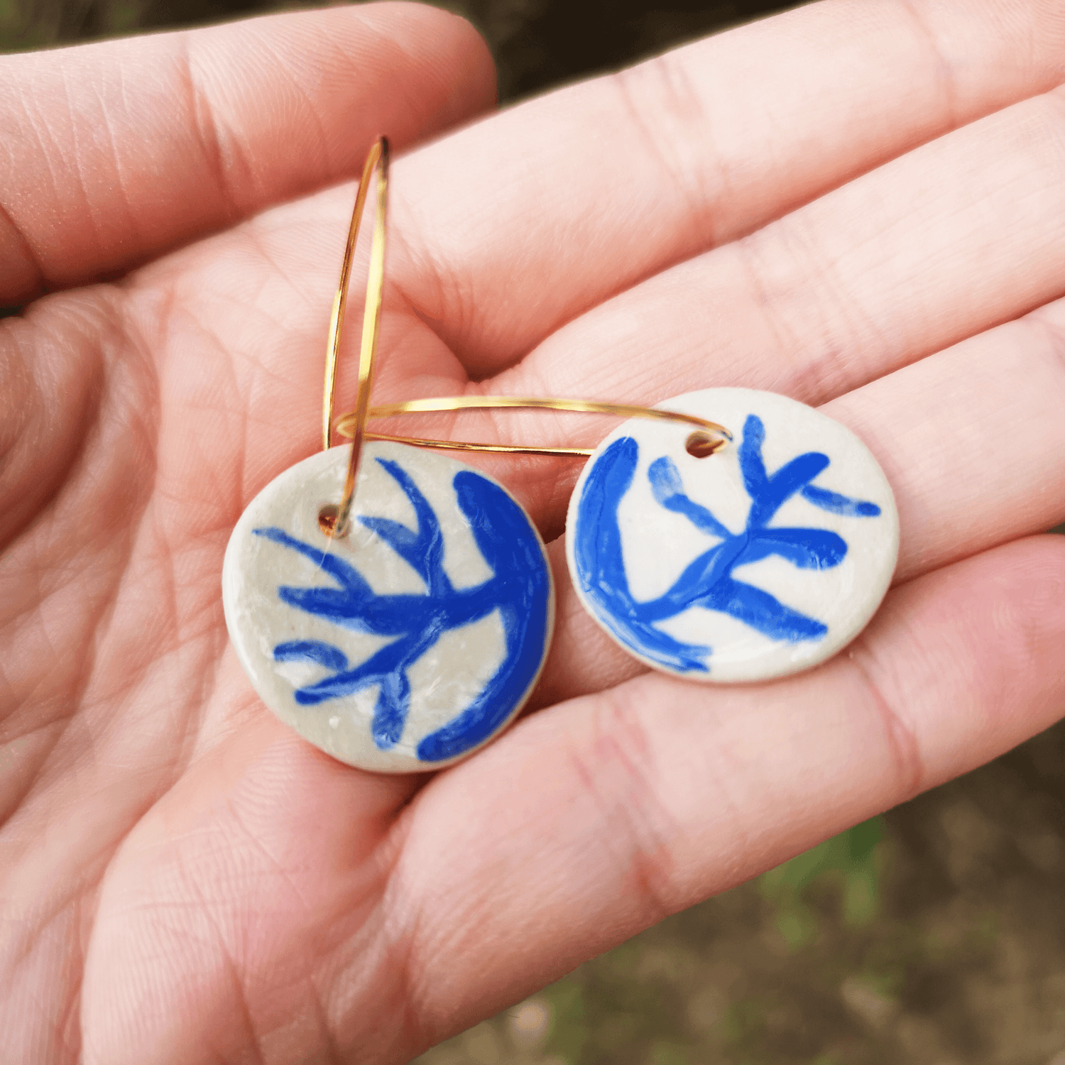 Boucles d'oreilles bleu branche nature Corinne Ceramique argile Aix en Provence