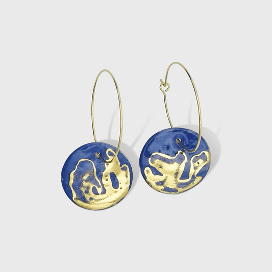 Boucles d'oreilles bleu Klein roi or pendante pour femme ou adolescente Corinne Ceramique Aix en Provence