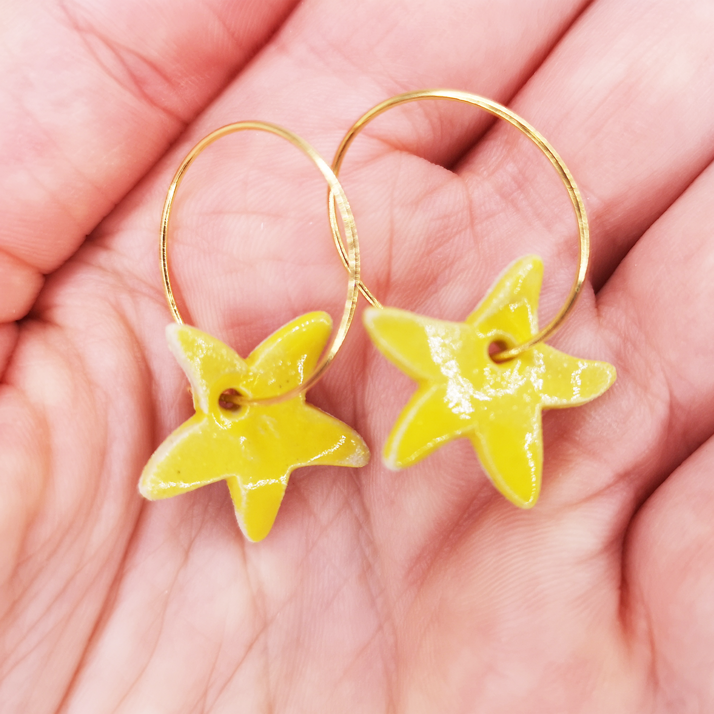 Boucles d'oreilles étoiles jaunes pendantes pour femme ou ado